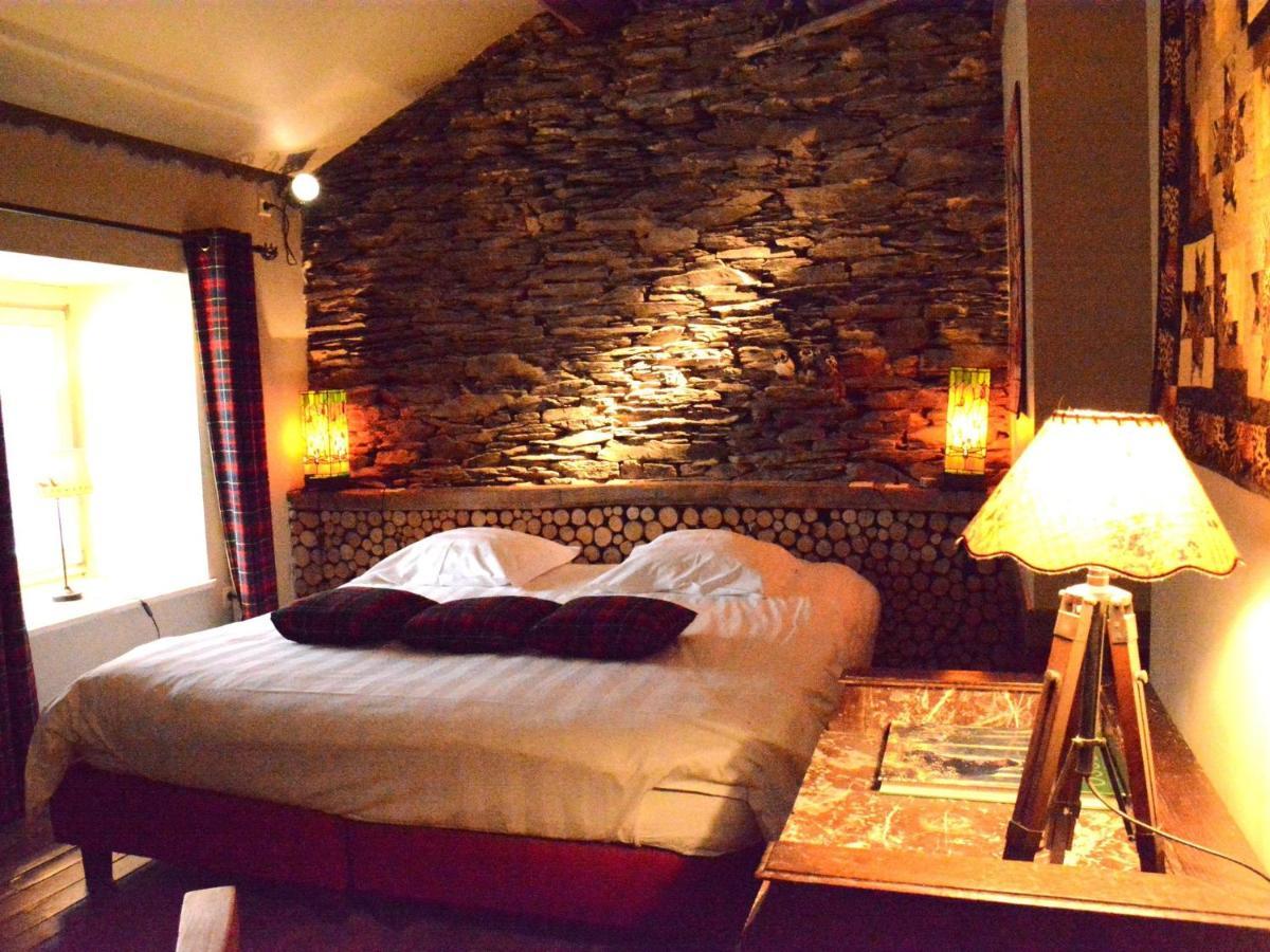 Villa With Hot Tub And Sauna Bièvre Værelse billede