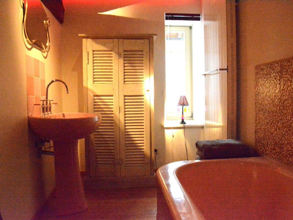 Villa With Hot Tub And Sauna Bièvre Eksteriør billede
